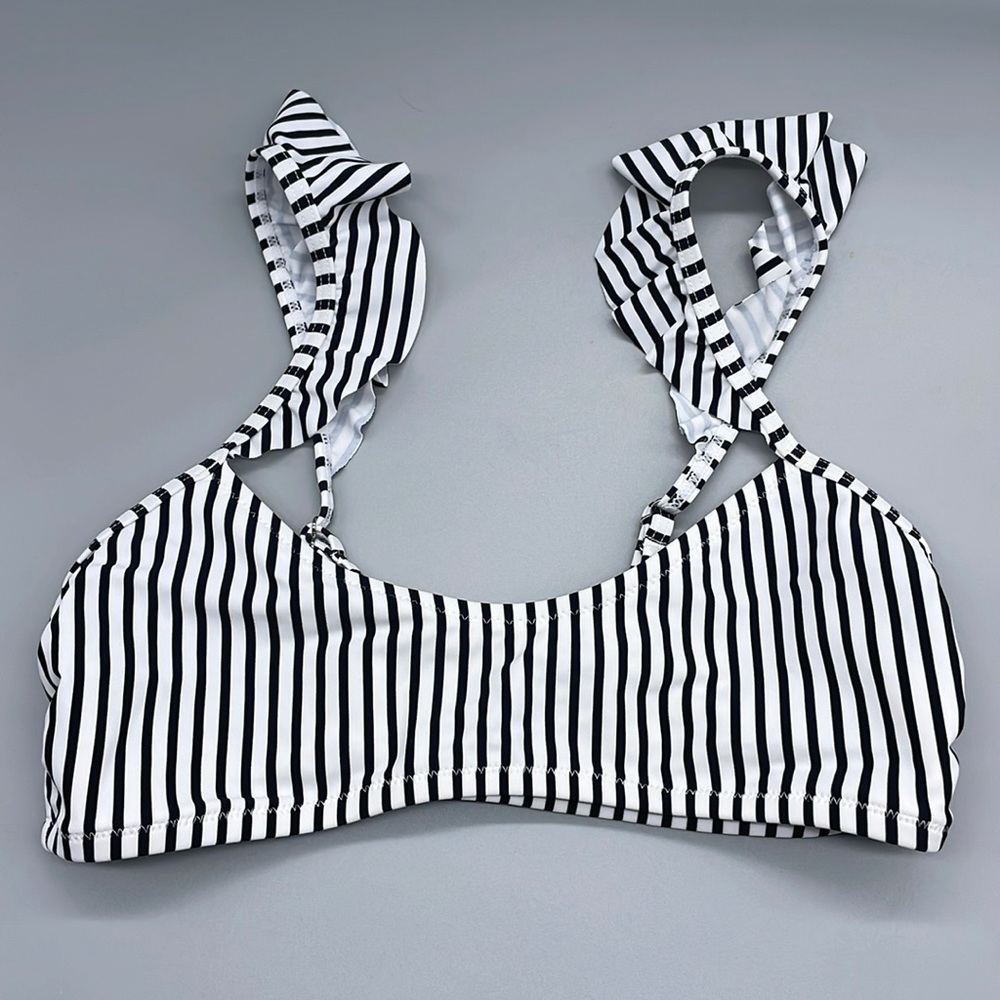 Cupshe Vertical Stripe Bikini Top